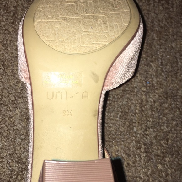 💖NWT Unisa Pearci Blush Velvet Pump - Picture 5 of 16